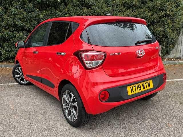 Hyundai I10 1.2 Premium SE 5dr Auto Red