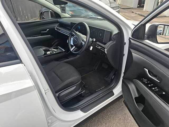 Hyundai TUCSON 1.6T Hybrid Advance 5dr Auto Atlas White
