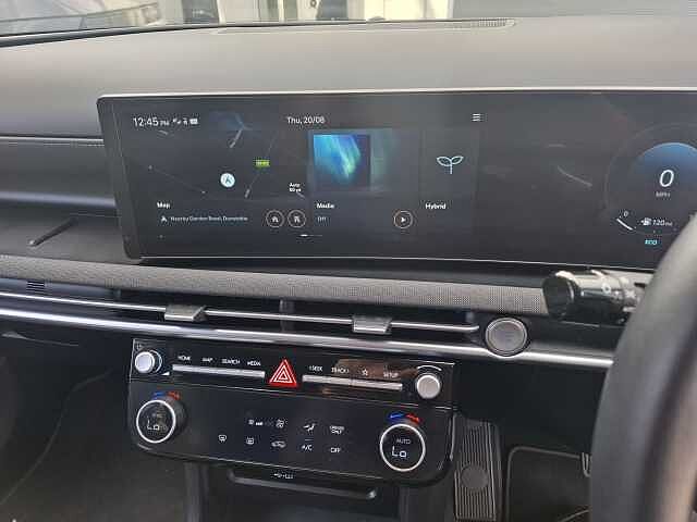 Hyundai TUCSON 1.6T Hybrid Advance 5dr Auto Atlas White