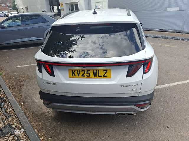 Hyundai TUCSON 1.6T Hybrid Advance 5dr Auto Atlas White