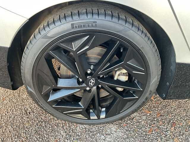 Hyundai IONIQ 6 239kW First Edition 77kWh 4dr AWD Auto GRAVITY GOLD MATTE