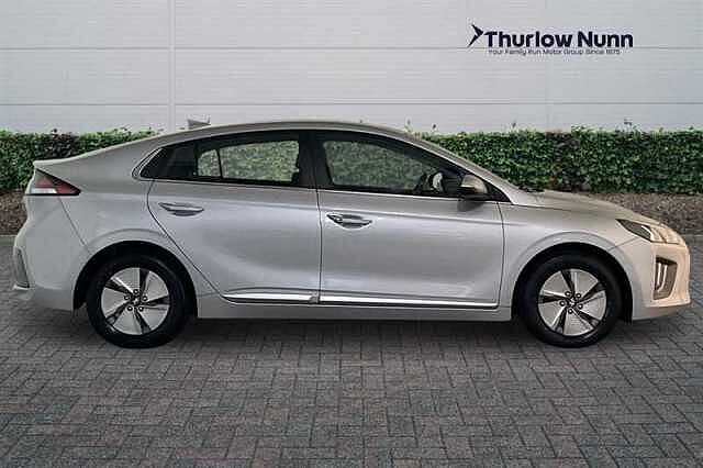 Hyundai IONIQ 1.6 h-GDi Premium Hatchback 5dr Petrol Hybrid DCT Euro 6 (s/s) (141 ps) Silver