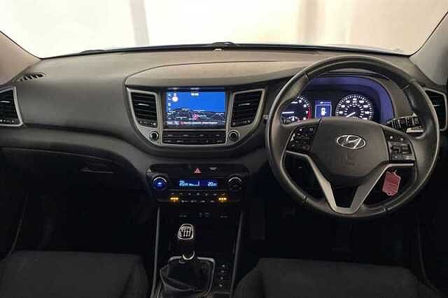 Hyundai TUCSON 1.6 GDi Blue Drive SE Nav SUV 5dr Petrol Manual Euro 6 (s/s) (132 ps)