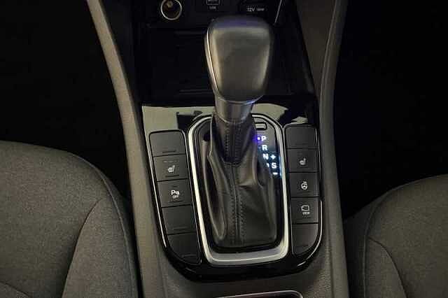 Hyundai IONIQ 1.6 h-GDi Premium Hatchback 5dr Petrol Hybrid DCT Euro 6 (s/s) (141 ps)
