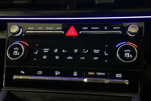 Hyundai SANTA FE 1.6 T-GDi 13.8kWh Calligraphy SUV 5dr Petrol Plug-in Hybrid Auto 4WD Euro 6 (s/s Olive Green