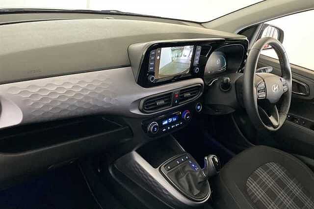Hyundai I10 1.0 Premium Hatchback 5dr Petrol Auto Euro 6 (s/s) (63 ps) Black