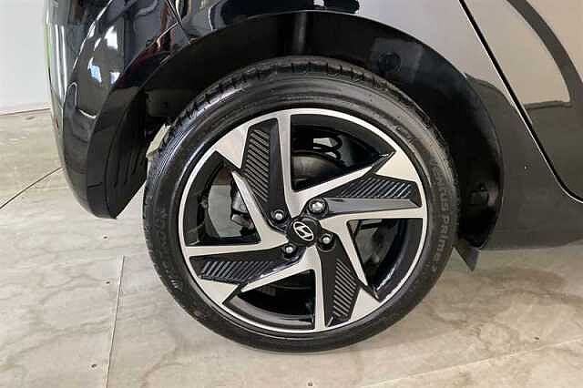 Hyundai I10 1.0 Premium Hatchback 5dr Petrol Auto Euro 6 (s/s) (63 ps) Black