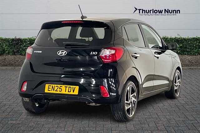 Hyundai I10 1.2 Premium Hatchback 5dr Petrol Auto Euro 6 (s/s) (79 ps) Black