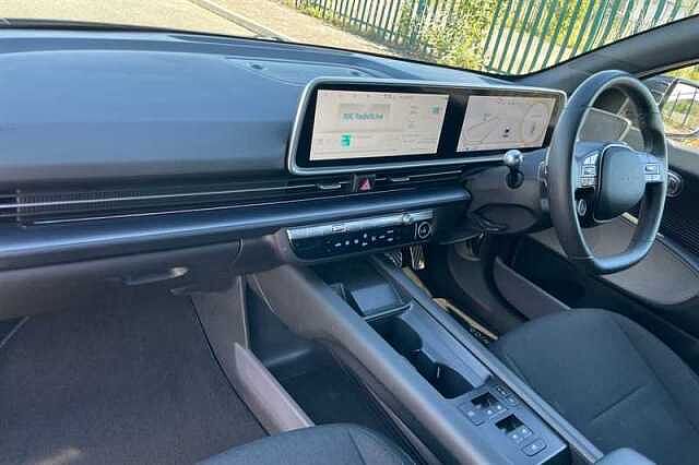 Hyundai IONIQ 6 77.4kWh Premium Saloon 4dr Electric Auto (228 ps)