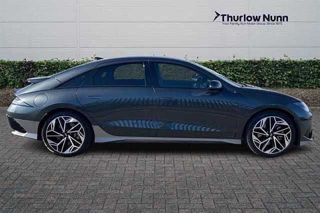 Hyundai IONIQ 6 77.4kWh Premium Saloon 4dr Electric Auto (228 ps)