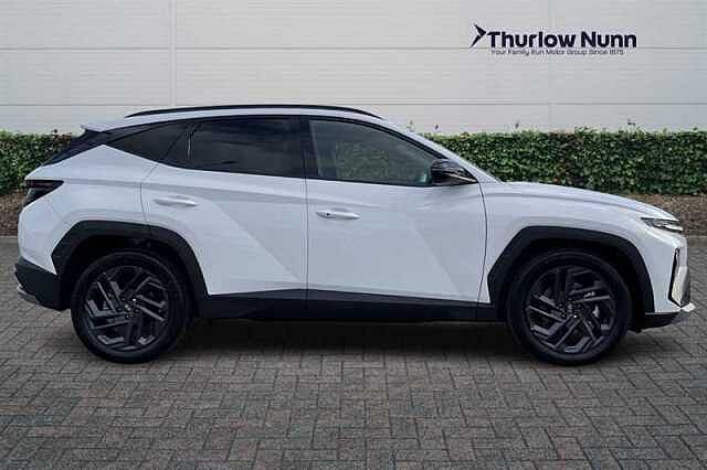Hyundai TUCSON 1.6 T-GDi Black Line SUV 5dr Petrol Manual Euro 6 (s/s) (150 ps) White