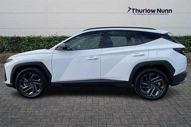 Hyundai TUCSON 1.6 T-GDi Black Line SUV 5dr Petrol Manual Euro 6 (s/s) (150 ps) White
