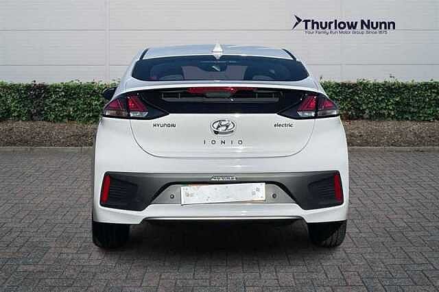 Hyundai IONIQ 38.3kWh Premium Hatchback 5dr Electric Auto (136 ps)