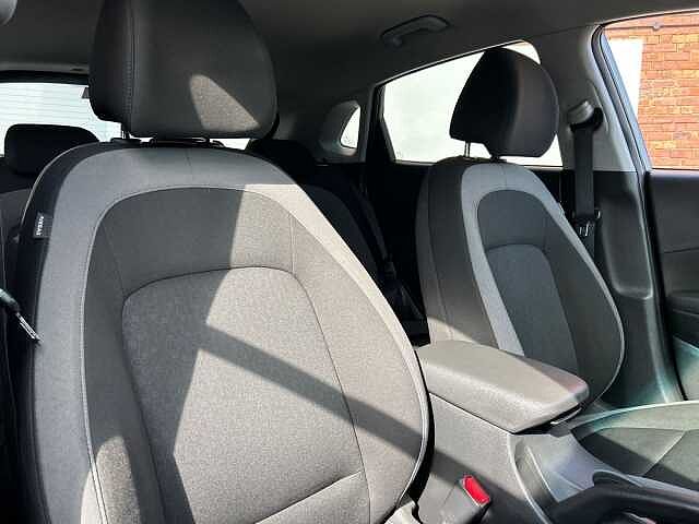 Hyundai KONA 1.0 T-GDi Premium SUV 5dr Petrol Manual Euro 6 (s/s) (120 ps)