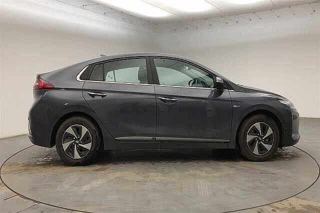 Approved Used Hyundai IONIQ Hybrid For Sale | Hyundai UK