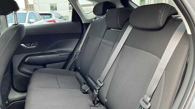 Hyundai KONA ELECTRIC ADVANCE 65KWH +CFT MY25 Shimmering SIlver