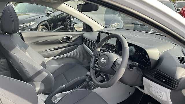 Hyundai BAYON Ultimate SUV 5dr Petrol DCT White