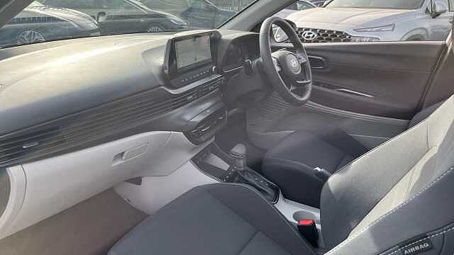 Hyundai BAYON Ultimate SUV 5dr Petrol DCT White