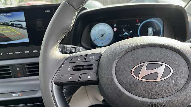 Hyundai BAYON Ultimate SUV 5dr Petrol DCT White