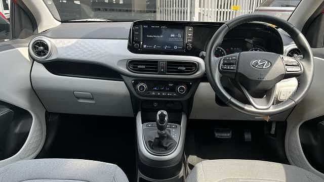 Hyundai I10 1.0 Automatic Dragon red