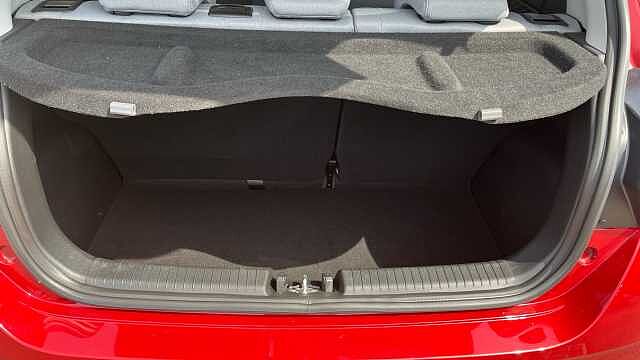 Hyundai I10 1.0 Automatic Dragon red