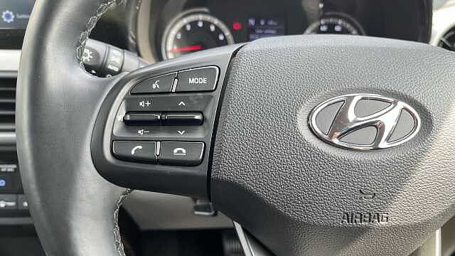 Hyundai I10 1.0 Automatic Dragon red