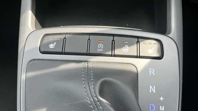 Hyundai I10 1.0 Automatic Dragon red