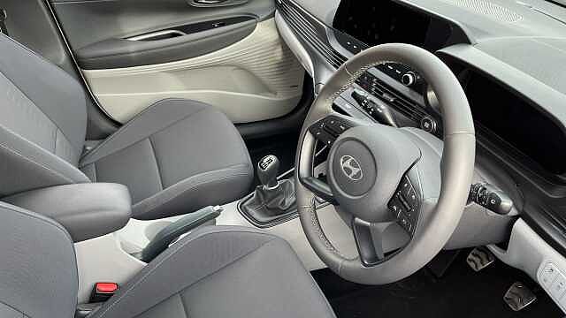 Hyundai BAYON Hyundai BAYON 1.0 T-GDi Ultimate Atlas White