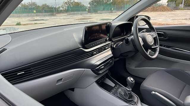 Hyundai BAYON Hyundai BAYON 1.0 T-GDi Ultimate Atlas White