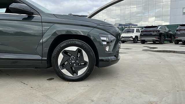 Hyundai KONA 65.4kWh Advance SUV 5dr Electric Auto Cypress Green