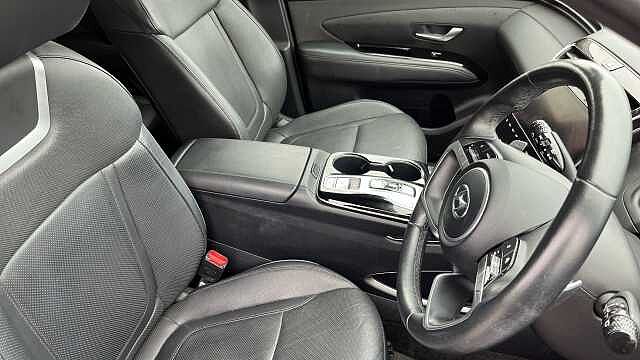 Hyundai TUCSON 1.6 TGDi Hybrid 230 Ultimate 5dr 2WD Auto Phantom Black