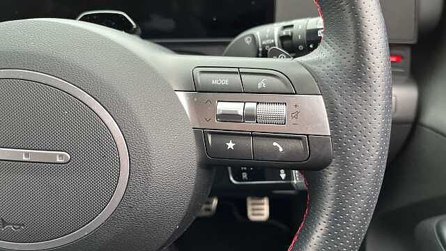 Hyundai KONA ELECTRIC KONA 160kW N Line S 65kWh 5dr Auto SUV Shimmering Silver (2TR)