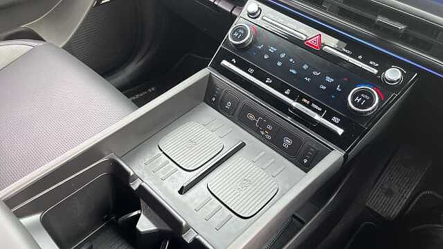 Hyundai Santa Fe PHEV Calligraphy 4WD 7 Seater