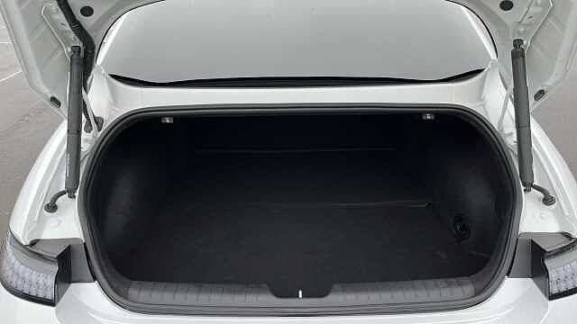 Hyundai IONIQ 6 IONIQ 6 ULTIMATE  168kW  77.4KwH 2WD SERENITY WHITE