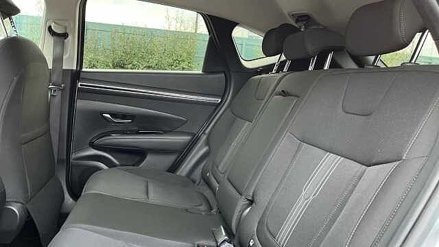 Hyundai TUCSON 1.6 TGDi Hybrid 230 Premium 5dr 2WD Auto Shimmering Silver