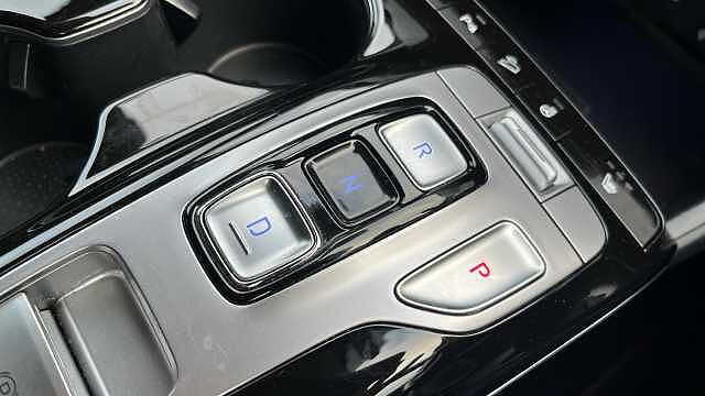 Hyundai TUCSON 1.6 TGDi Hybrid 230 Premium 5dr 2WD Auto Shimmering Silver