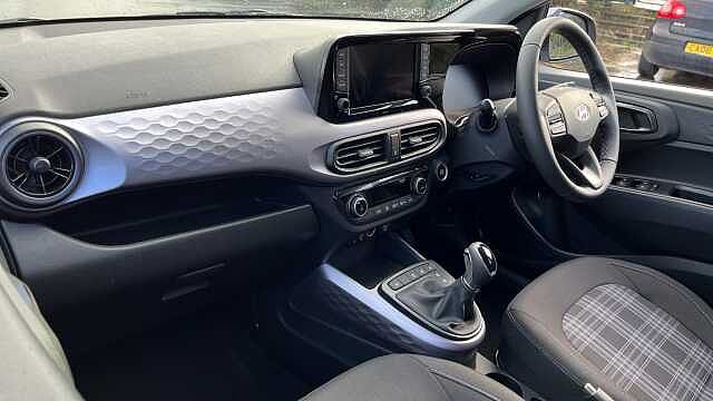 Hyundai I10 i10 1.2 Premium Auto Meta Blue