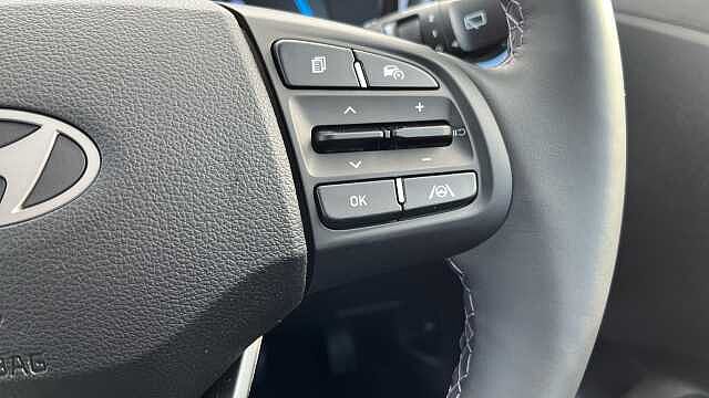 Hyundai I10 i10 1.2 Premium Auto Meta Blue