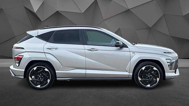 Hyundai KONA ELECTRIC KONA 65.4kWh N Line S SUV 5dr Electric Auto (218 ps) SHIMMERING SILVER