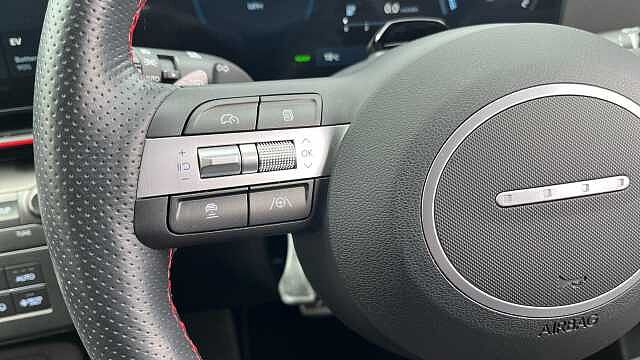 Hyundai KONA ELECTRIC KONA 65.4kWh N Line S SUV 5dr Electric Auto (218 ps) SHIMMERING SILVER