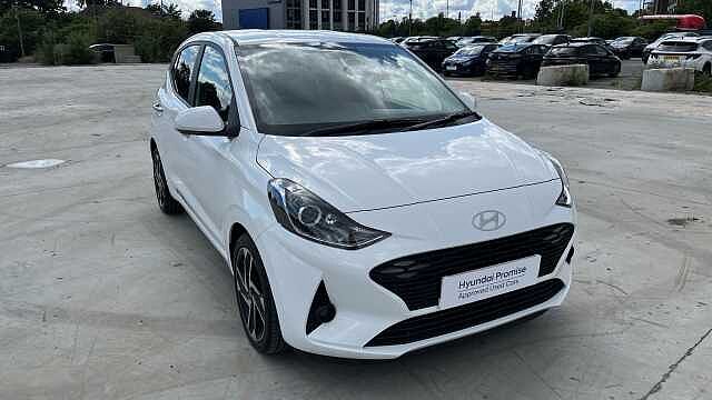Hyundai I10 i10 1.2 Premium Hatchback 5dr Petrol Auto ATLAS WHITE