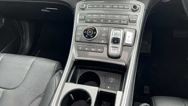Hyundai SANTA FE 1.6 TGDi Plug-in Hybrid Ultimate 5dr 4WD Auto