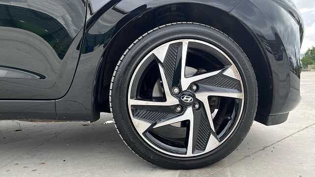 Hyundai I10 i10 1.2 Premium PHANTOM BLACK