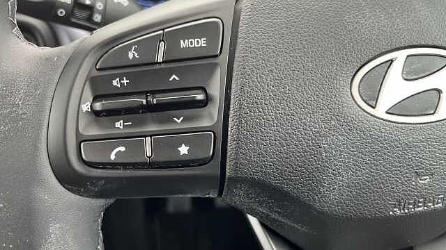 Hyundai I10 i10 1.2 Premium PHANTOM BLACK