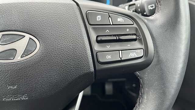 Hyundai I10 i10 1.2 Premium PHANTOM BLACK