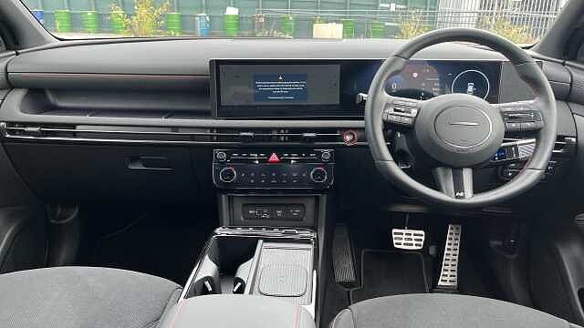 Hyundai TUCSON 1.6T Plug-in Hybrid N Line 5dr Auto White