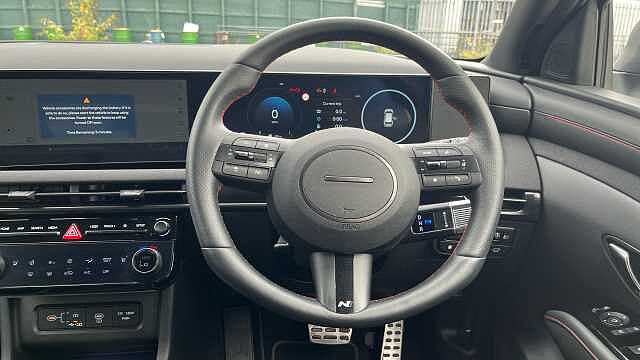 Hyundai TUCSON 1.6T Plug-in Hybrid N Line 5dr Auto White