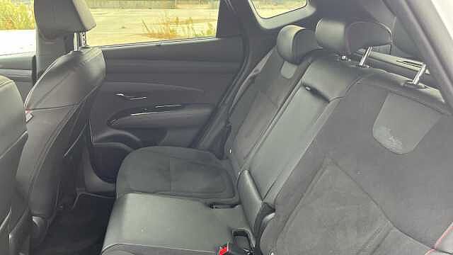 Hyundai TUCSON 1.6T Plug-in Hybrid N Line 5dr Auto White