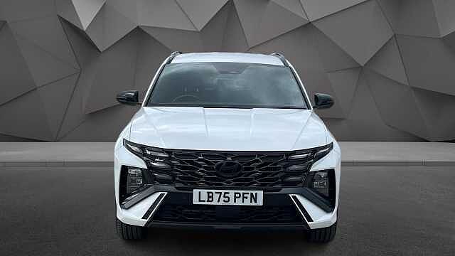 Hyundai TUCSON 1.6T Plug-in Hybrid N Line 5dr Auto White