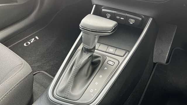 Hyundai I20 1.0T GDi Advance 5dr DCT Black